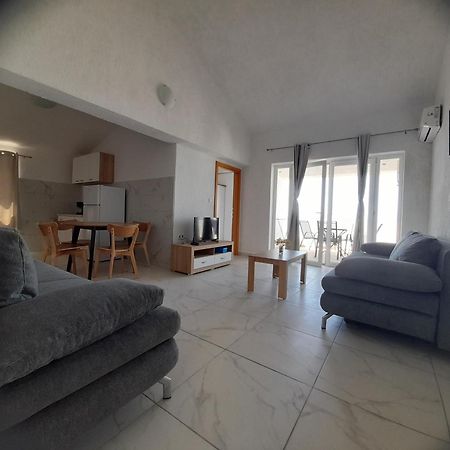 Apartments Radica Senj  Bagian luar foto