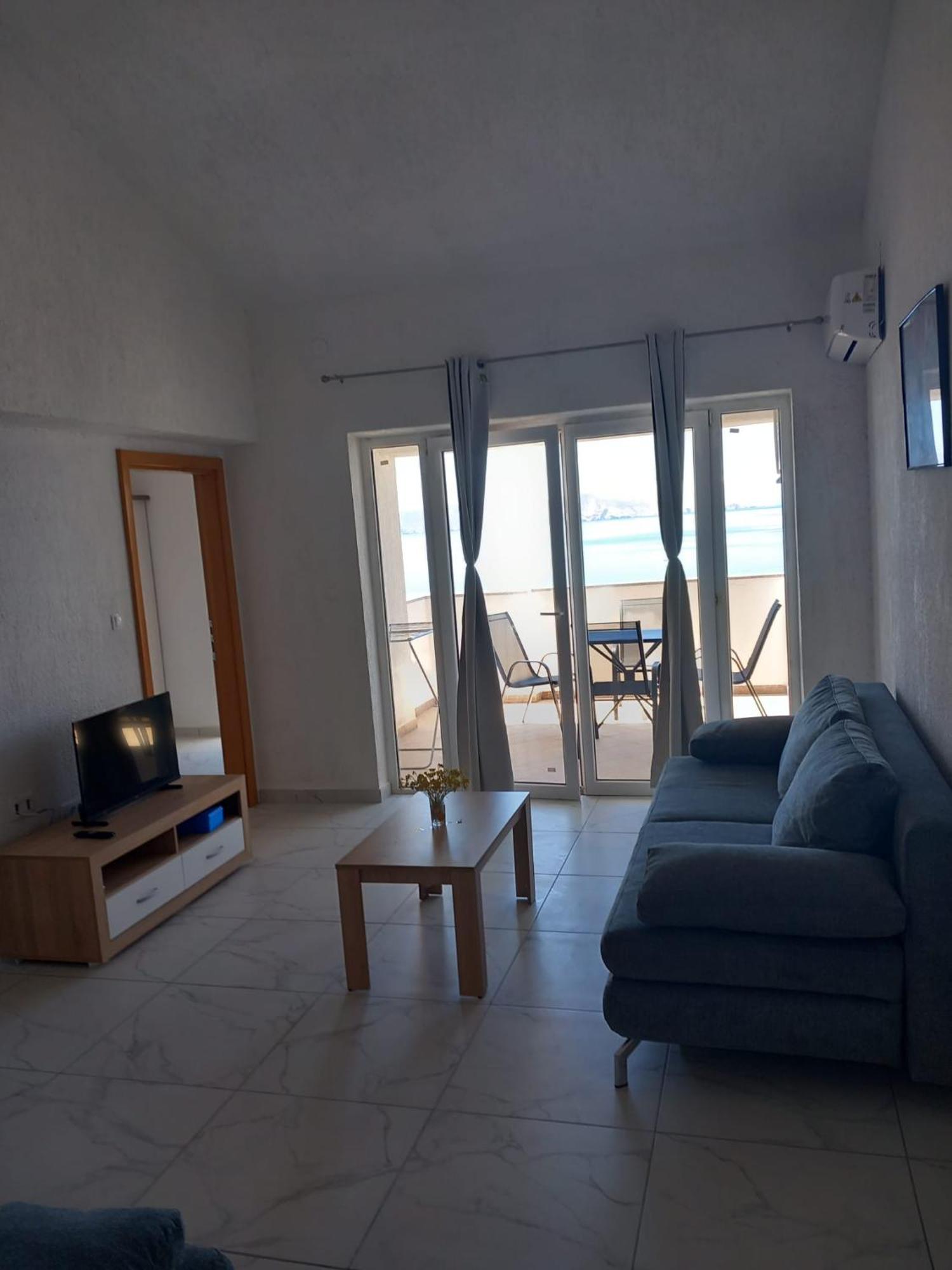 Apartments Radica Senj  Bagian luar foto